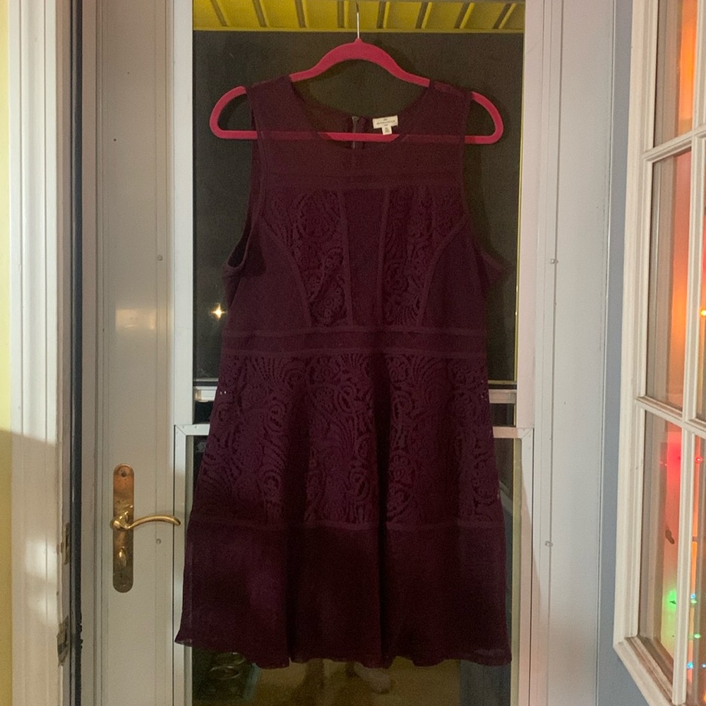 Mason & Belle Burgundy Dress with Lace & Cut Out Details .  Size XL